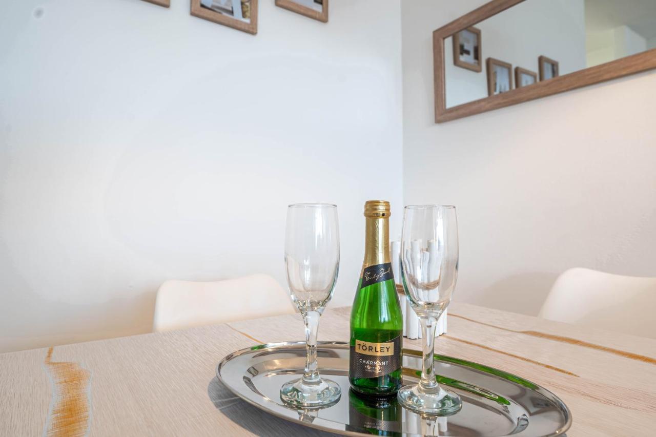 Pastelle Apartment With Own Parking Place Budapesta Exterior foto